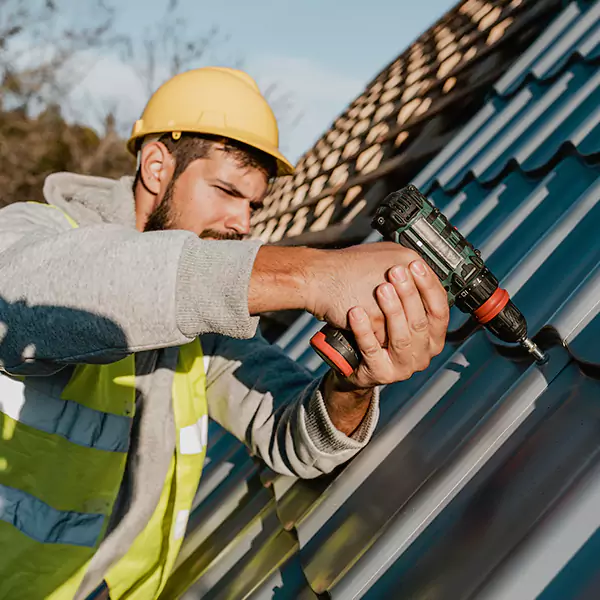 Why San Clemente Property Owners Choose San Clemente Roofing Pros for Metal Roof Replacement?