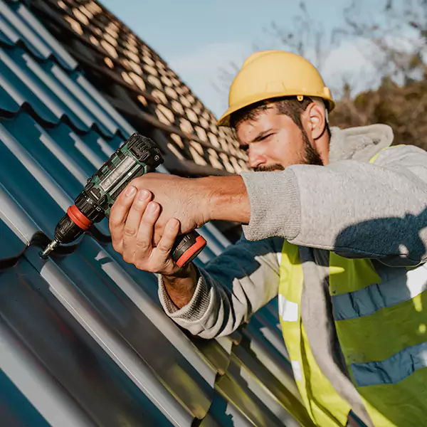 Why San Clemente Homeowners Choose San Clemente Roofing Pros for Steel Roof Repair Service?